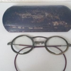 Vintage Steampunk Willson Safety Glasses w/ AO Metal Case